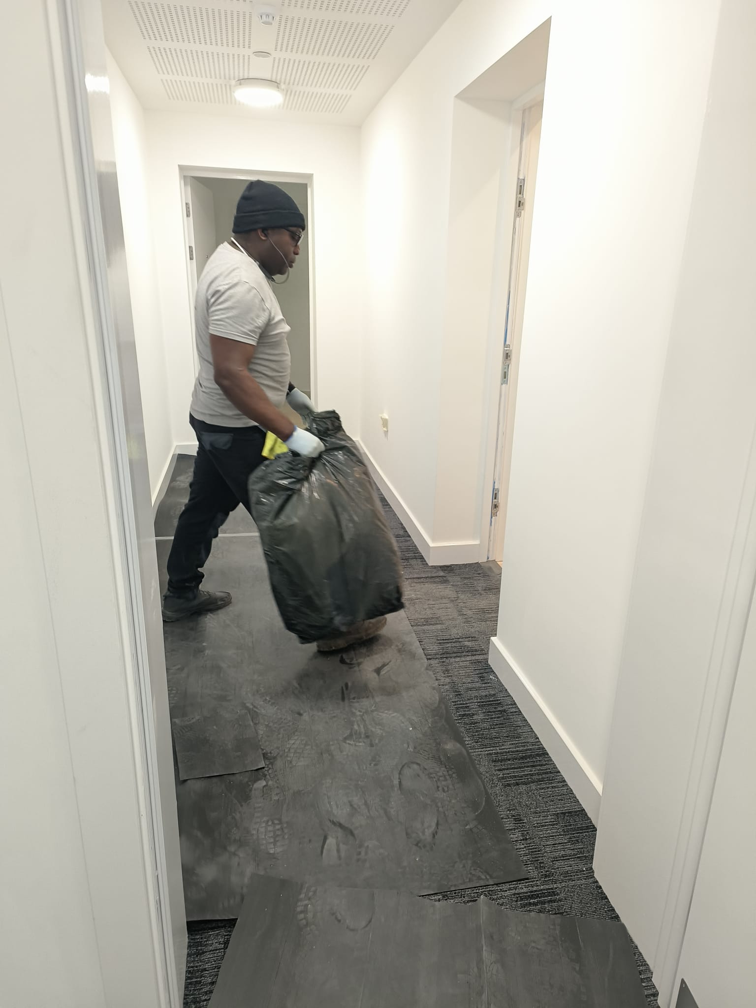 Site manager services - project oversight Hertfordshire
